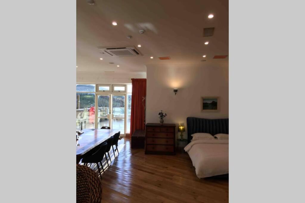 The Loft @ Clifden Bay Apartments ภายนอก รูปภาพ